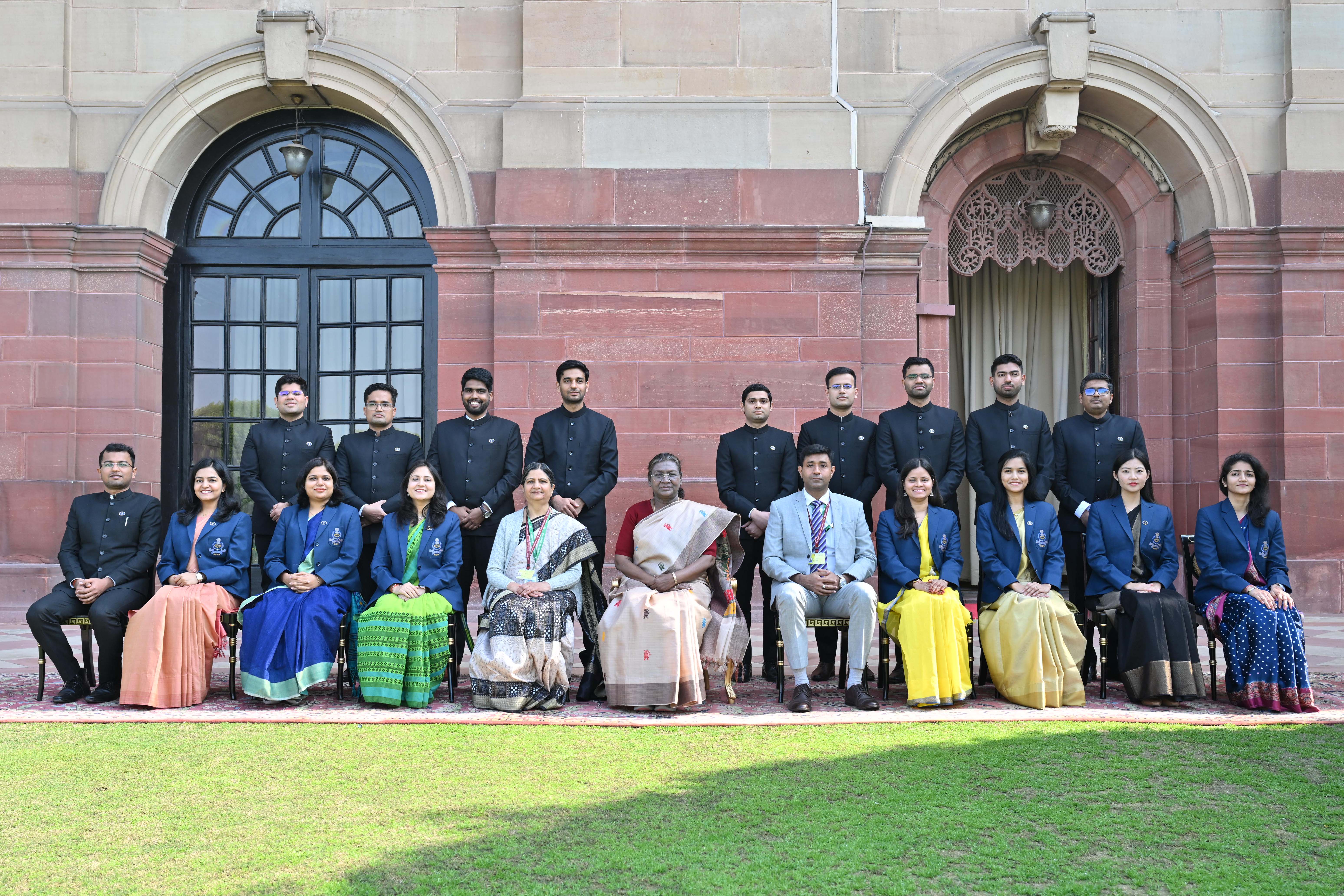 A group of probationers of Indian Defence Accounts Service called on the President of India, Smt Droupadi Murmu at Rashtrapati Bhavan on January 22, 2025.