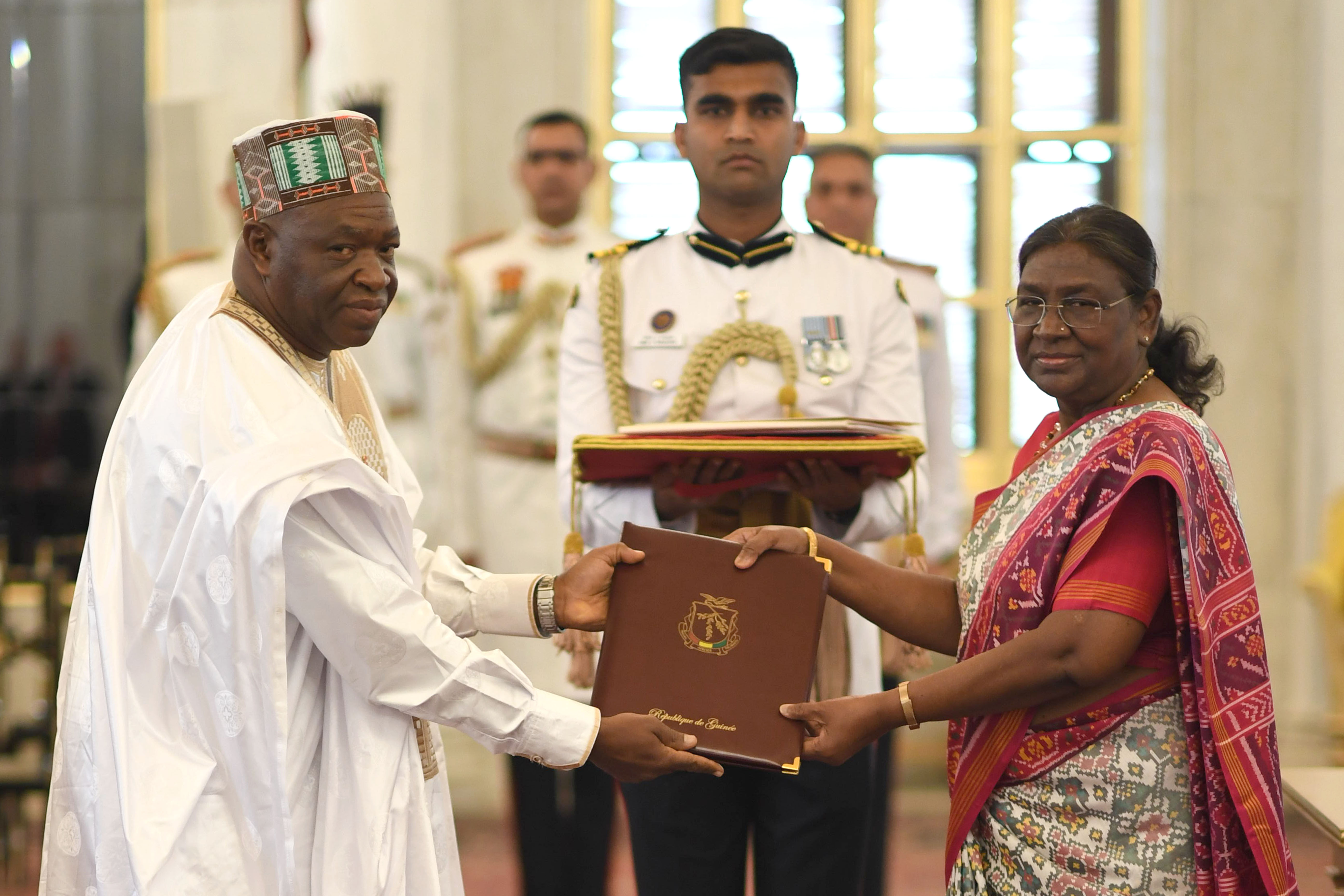 H.E. Mr Alassane Conte, Ambassador of the Republic of Guinea presenting credentials to the President of India, Smt Droupadi Murmu at a ceremony held at Rashtrapati Bhavan on May 31, 2024.