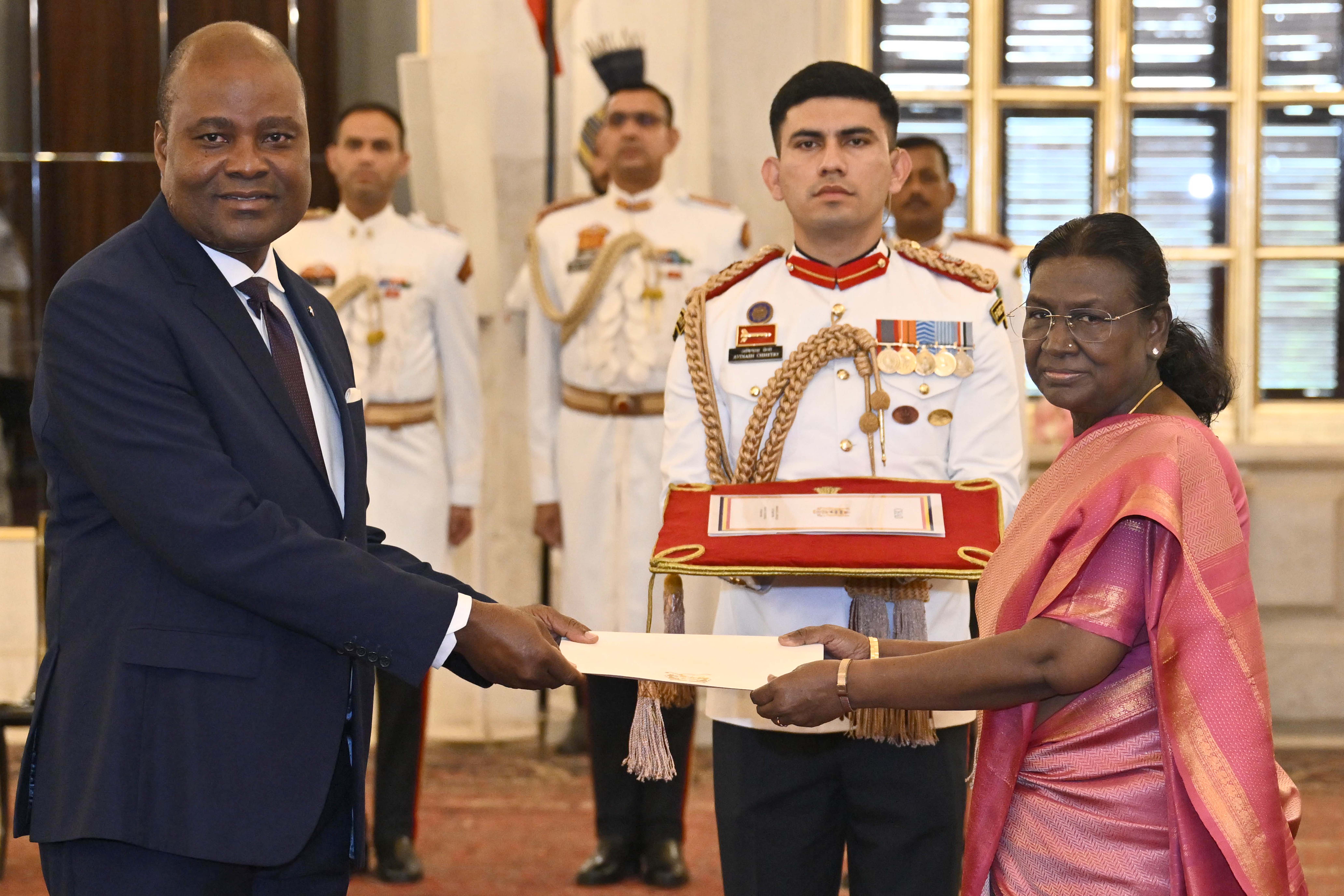 H.E. Mr Erick Jean-Marie Zinsou, Ambassador of the Republic of Benin presenting credentials to the President of India, Smt Droupadi Murmu at a ceremony held at Rashtrapati Bhavan on May 30, 2025.
