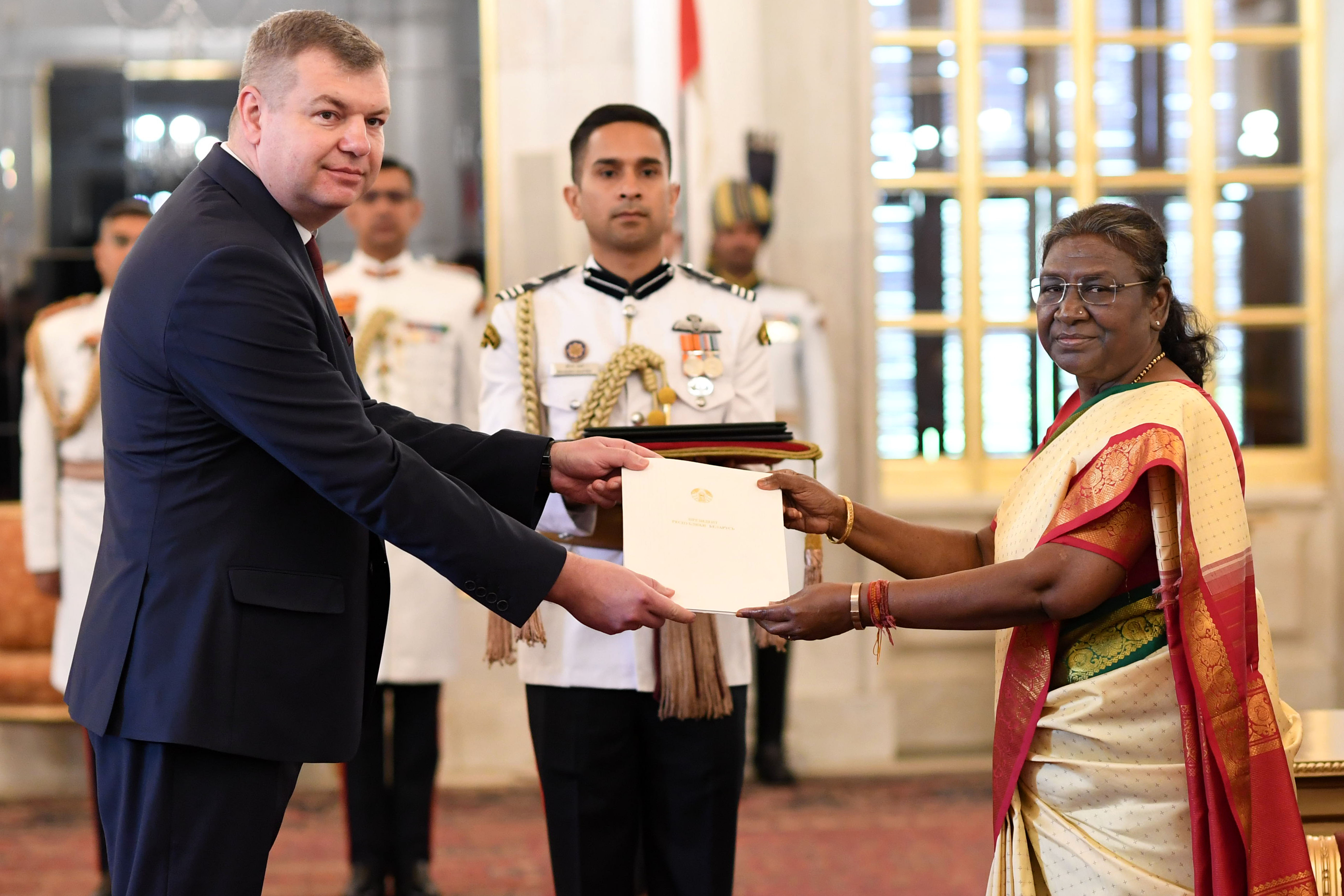 H.E. Mr Mikhail Kasko, Ambassador of the Republic of Belarus presenting credentials to the President of India, Smt Droupadi Murmu at Rashtrapati Bhavan on March 27, 2024.