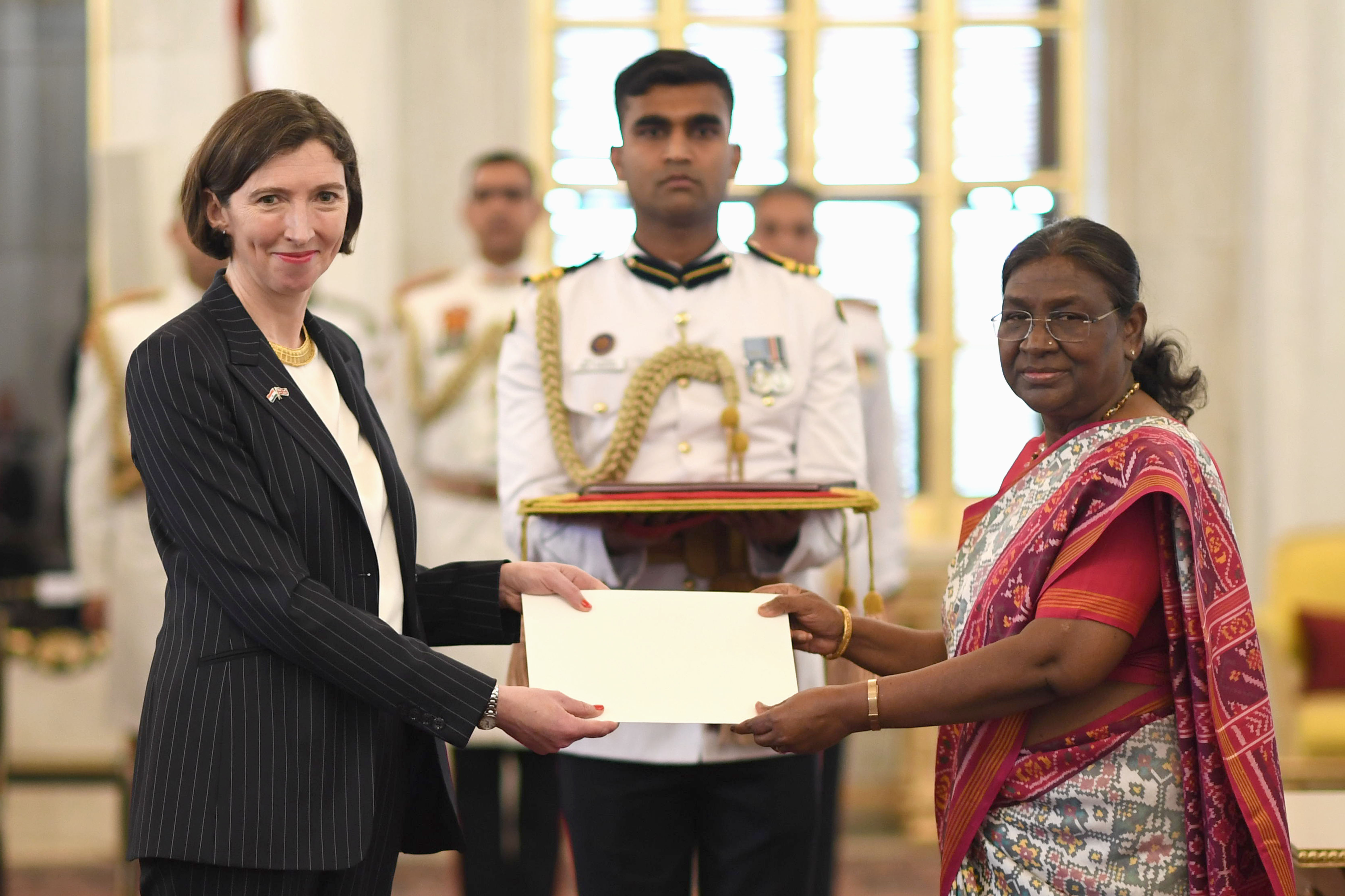 H.E. Mrs Lindy Elizabeth Cameron, High Commissioner of the United Kingdom presenting credentials to the President of India, Smt Droupadi Murmu at a ceremony held at Rashtrapati Bhavan on May 31, 2024.