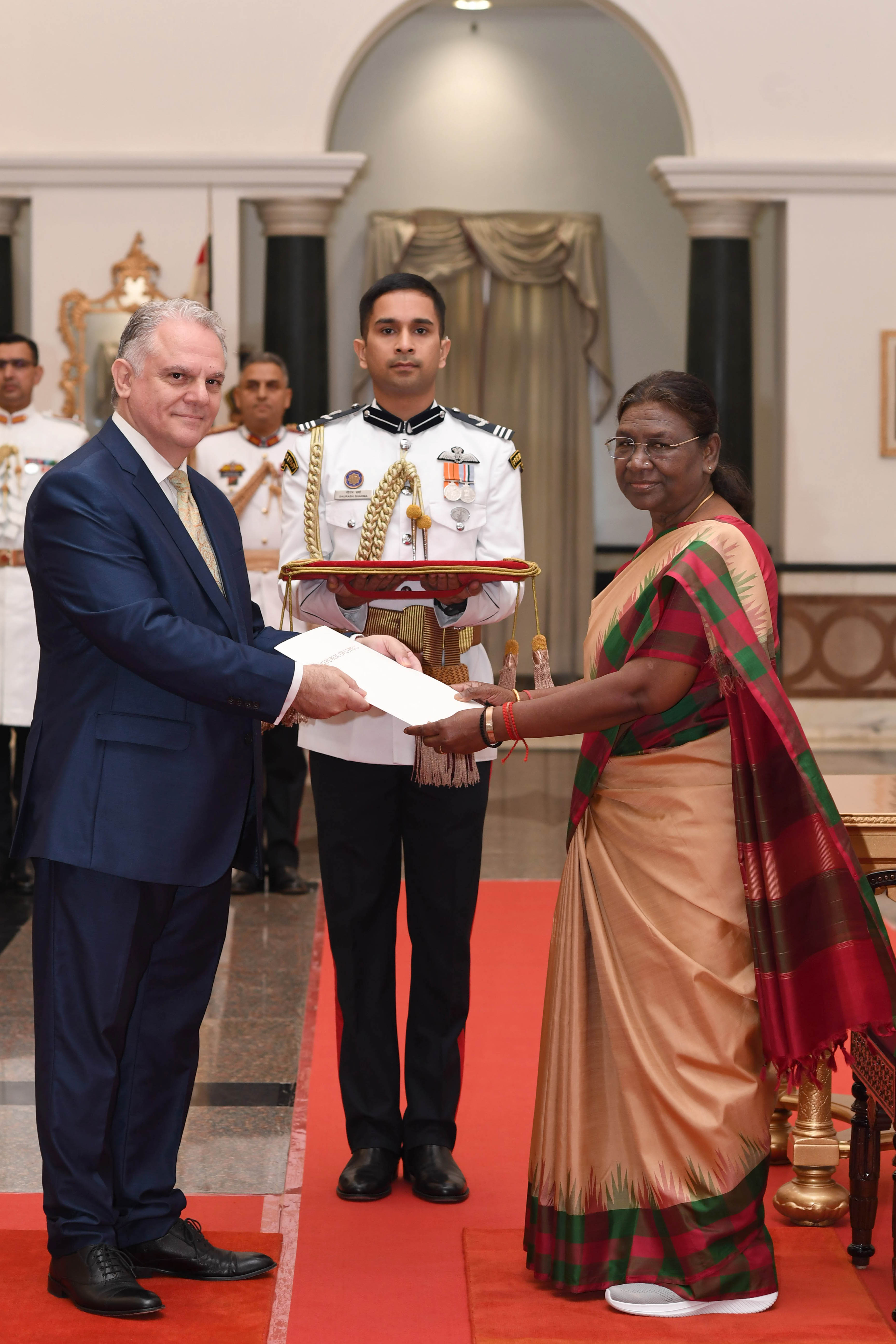 H.E. Mr Evagoras Vryonides, High Commissioner of the Republic of Cyprus presenting credentials to the President of India, Smt Droupadi Murmu at Rashtrapati Bhavan on October 23, 2023.