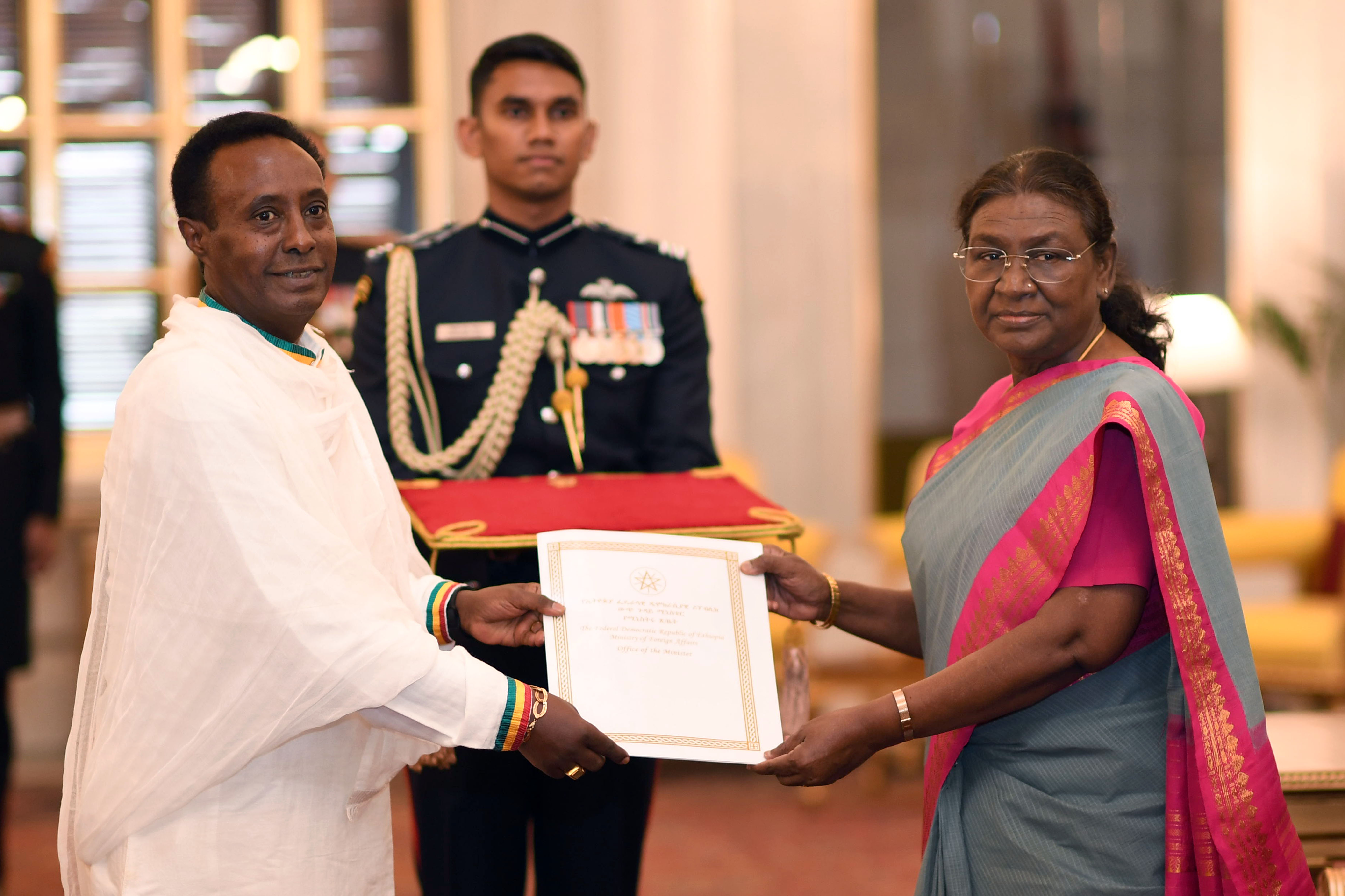 H.E. Mr Fesseha Shawel Gebre, Ambassador of the Federal Democratic Republic of Ethiopia presenting credentials to the President of India, Smt Droupadi Murmu at a ceremony held at Rashtrapati Bhavan on November 25, 2024.