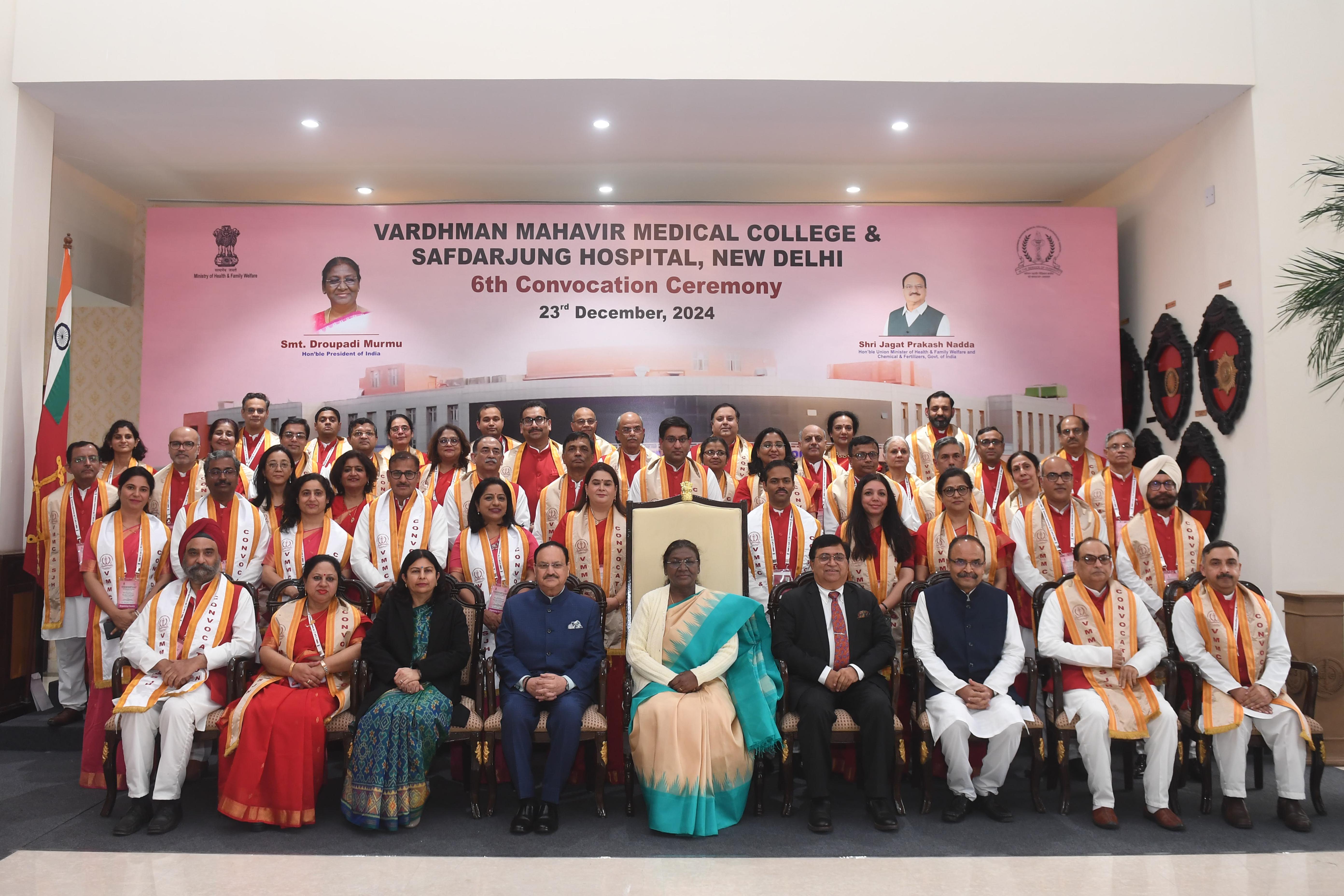 The President of India, Smt Droupadi Murmu graced the convocation ceremony of Vardhman Mahavir Medical College and Safdarjung Hospital in New Delhi on December 23, 2024.