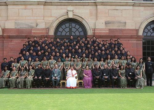 The President Meets 65th Batch of the Indian Revenue Service