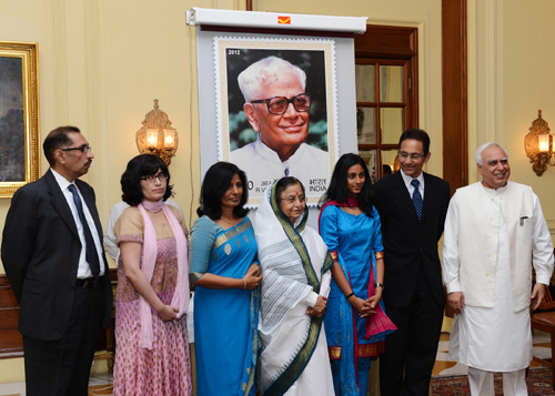 The President Releases Commemorative Postage Stamp on Shri R. Venkataraman