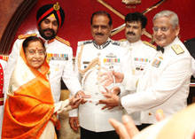 Chiefs of Staff Host Farewell Dinner For the President of India