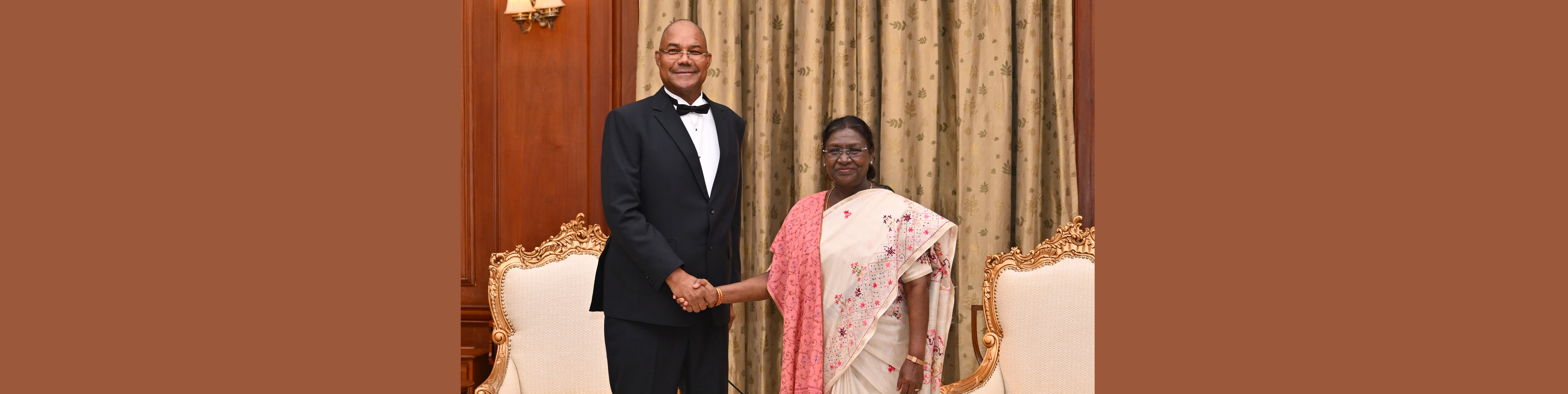 The President of India Smt Droupadi Murmu received the President of the Republic of Seychelles Dr Patrick Herminie at Rashtrapati Bhavan on February 9, 2026. 